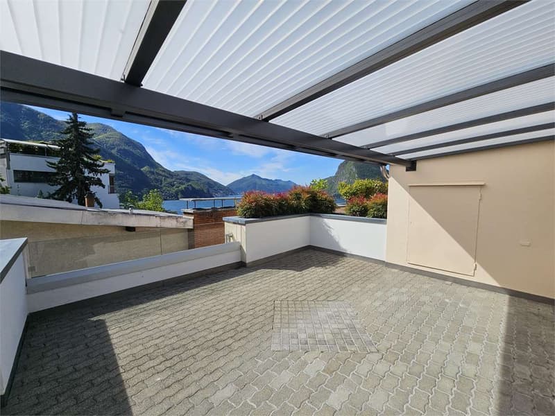 Castagnola, monolocale con terrazzo vista lago (2)