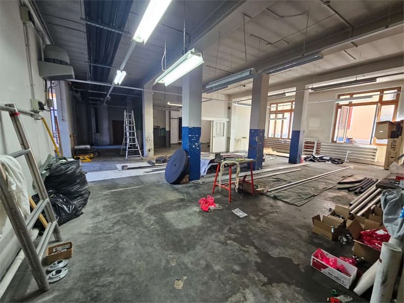Lugano Centro, Spazio commerciale di 308 m² con uffici e area produtti (4)