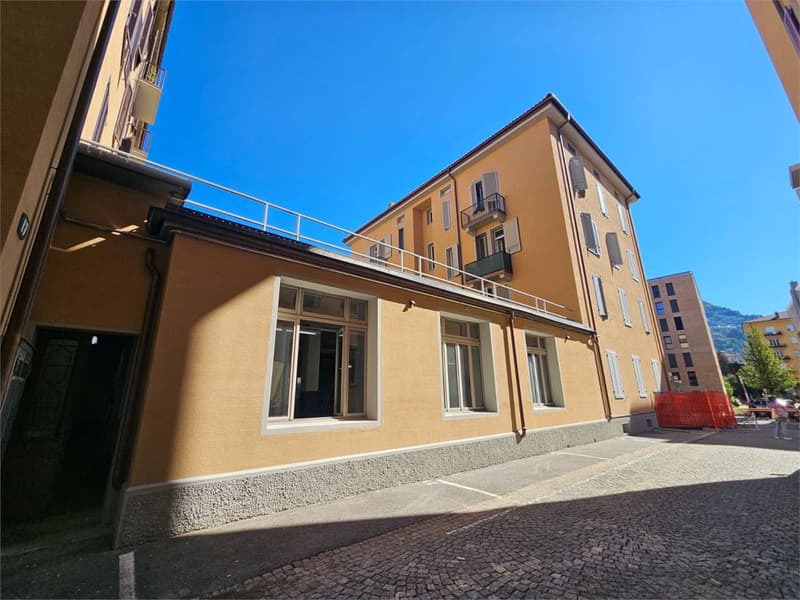Lugano Centro, Spazio commerciale di 308 m² con uffici e area produtti (2)