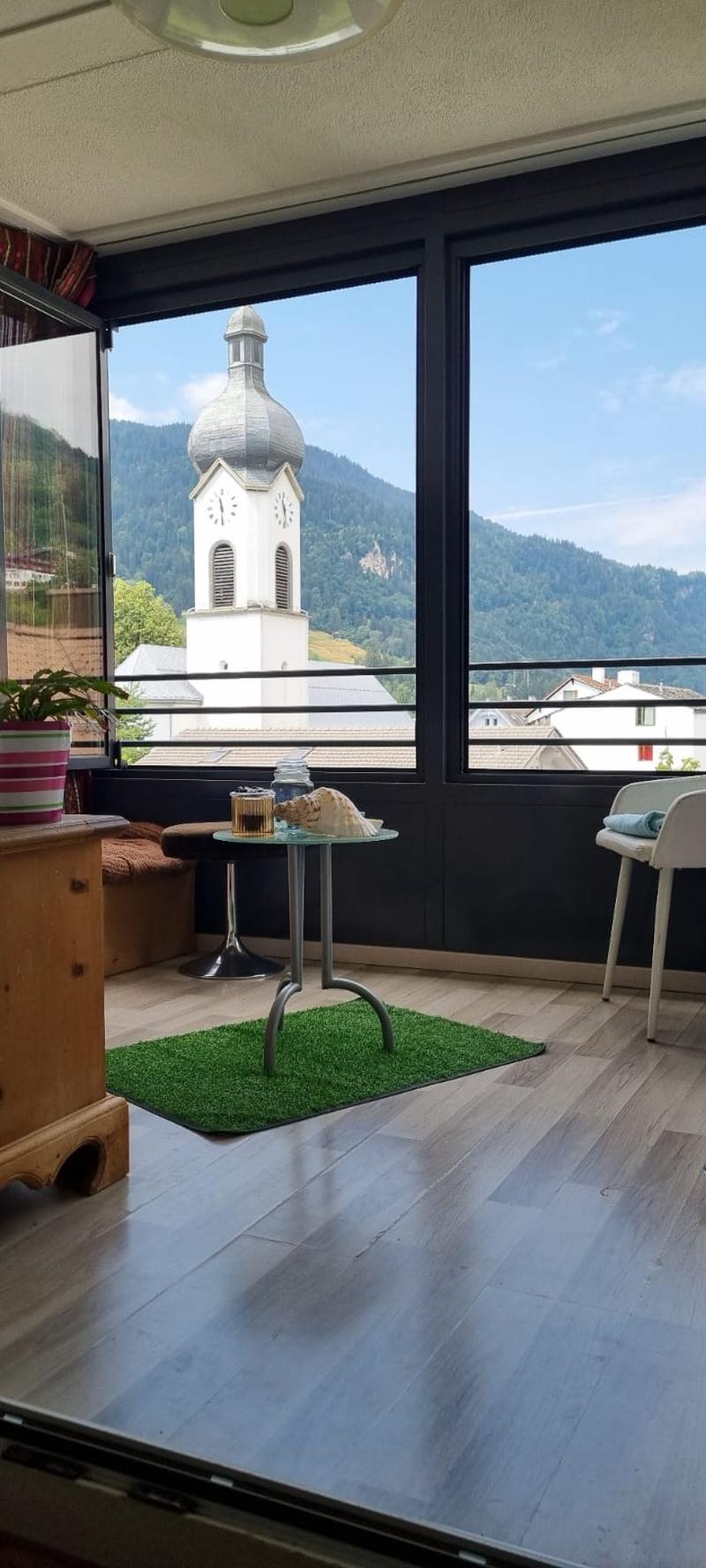 Beautiful 4 1/2 room apartment in the center of Ilanz (4)