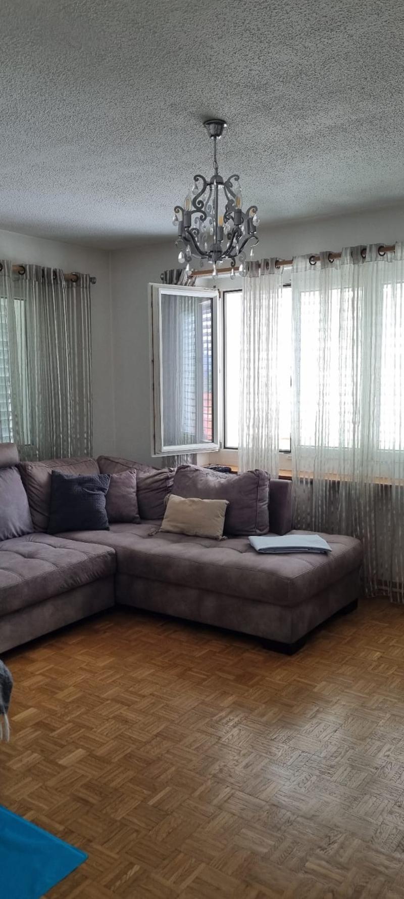 Beautiful 4 1/2 room apartment in the center of Ilanz (5)