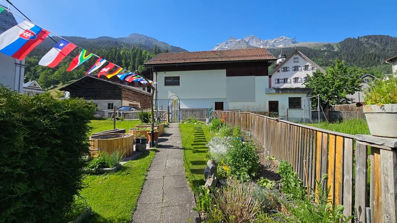 Residential house with commercial space and development potential in Trun (20)