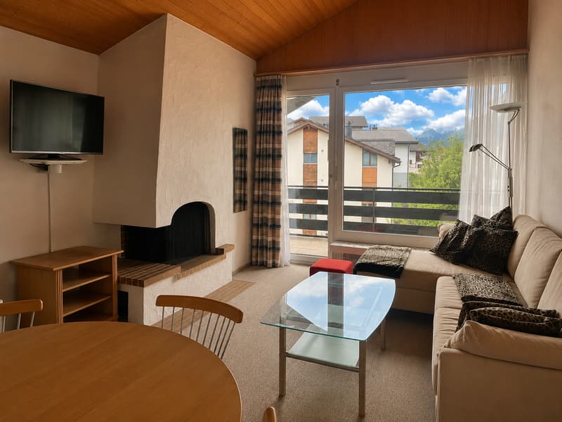 Cozy 1.5-room apartment with gallery in Obersaxen (2)
