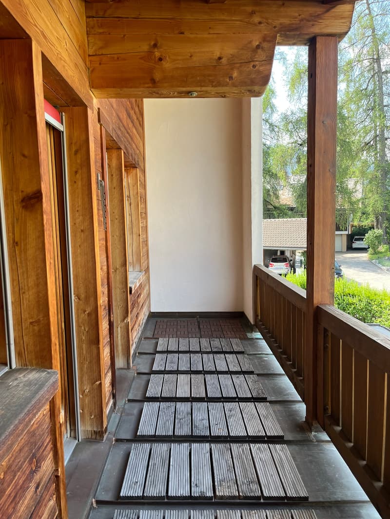Deliziosa casa a schiera con studio a Laax (16)