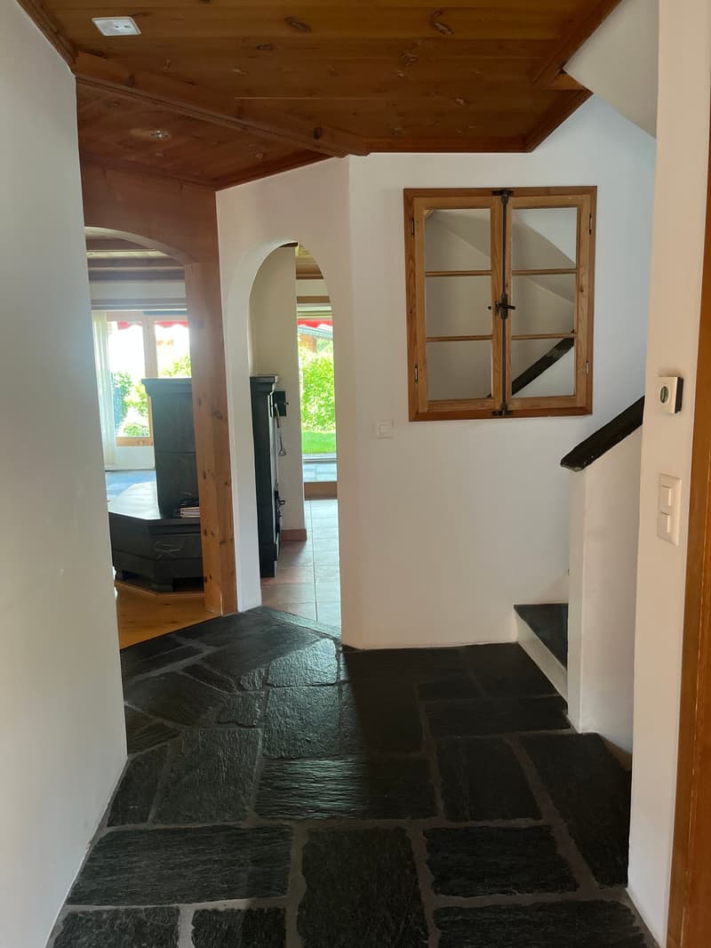 Deliziosa casa a schiera con studio a Laax (13)