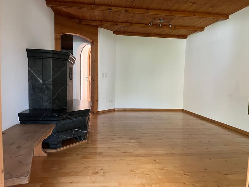 Deliziosa casa a schiera con studio a Laax (10)