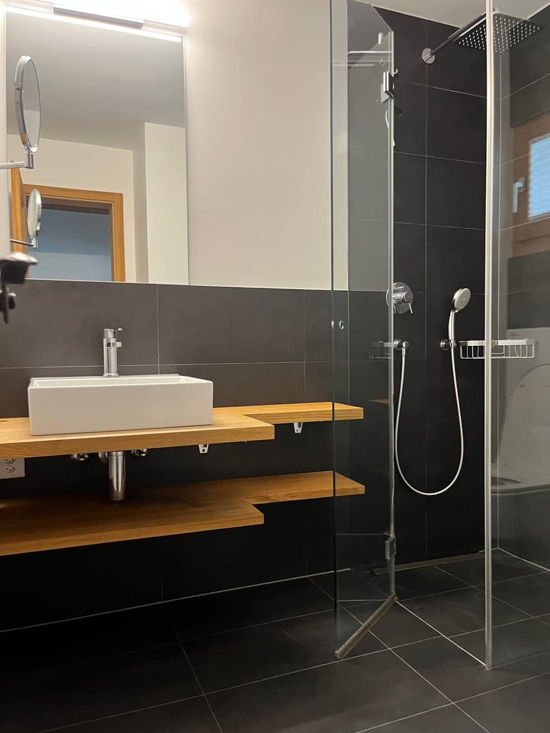 Deliziosa casa a schiera con studio a Laax (12)