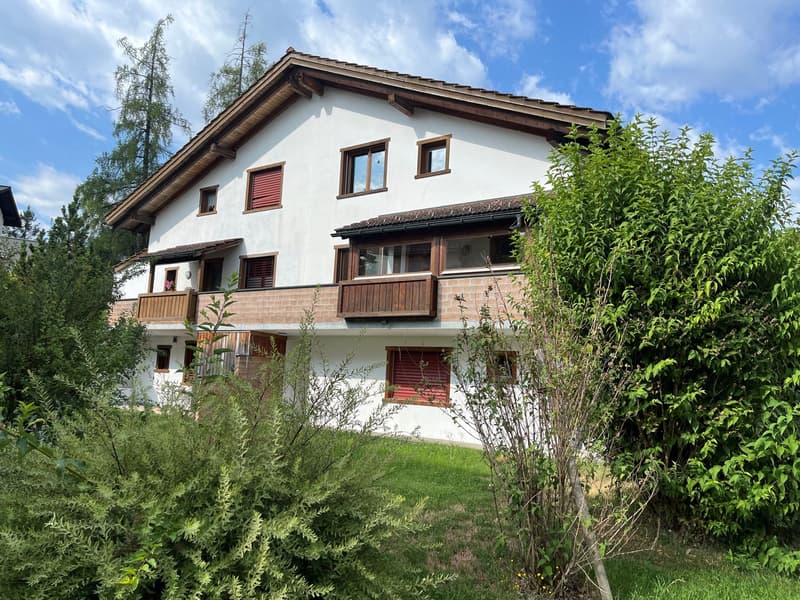 Deliziosa casa a schiera con studio a Laax (1)