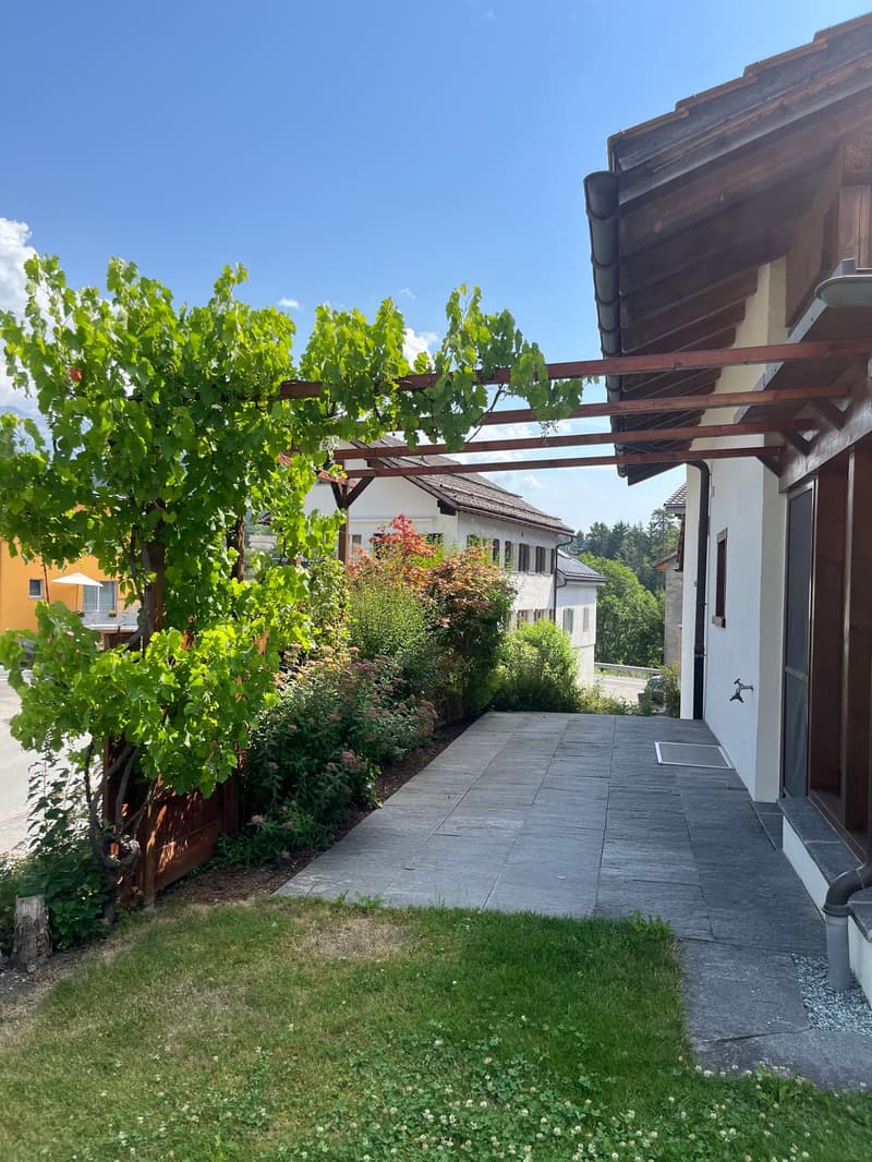 Deliziosa casa a schiera con studio a Laax (8)