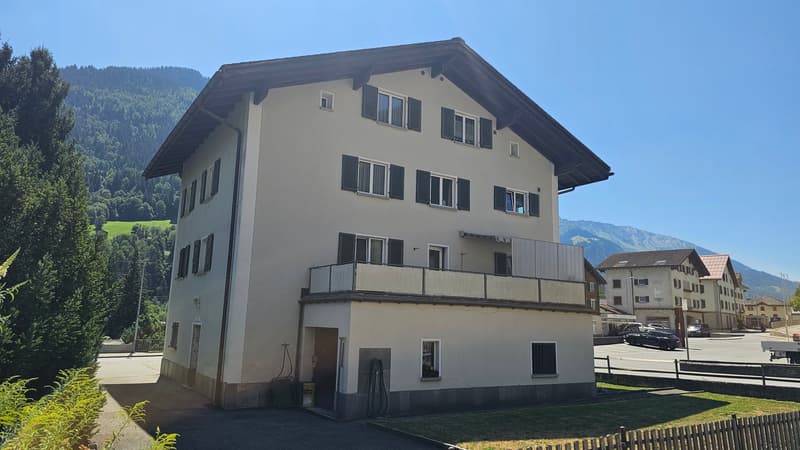 Charmante 2.5-Zimmer-Dachwohnung in Trun (13)