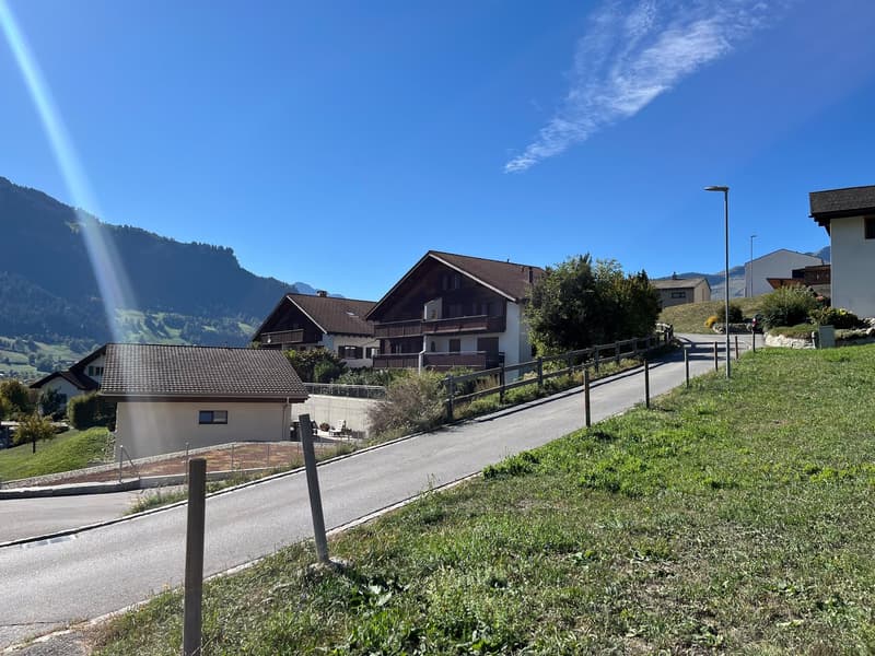 3.5-Zimmerwohnung mit Balkon und Sitzplatz in Schluein (17)