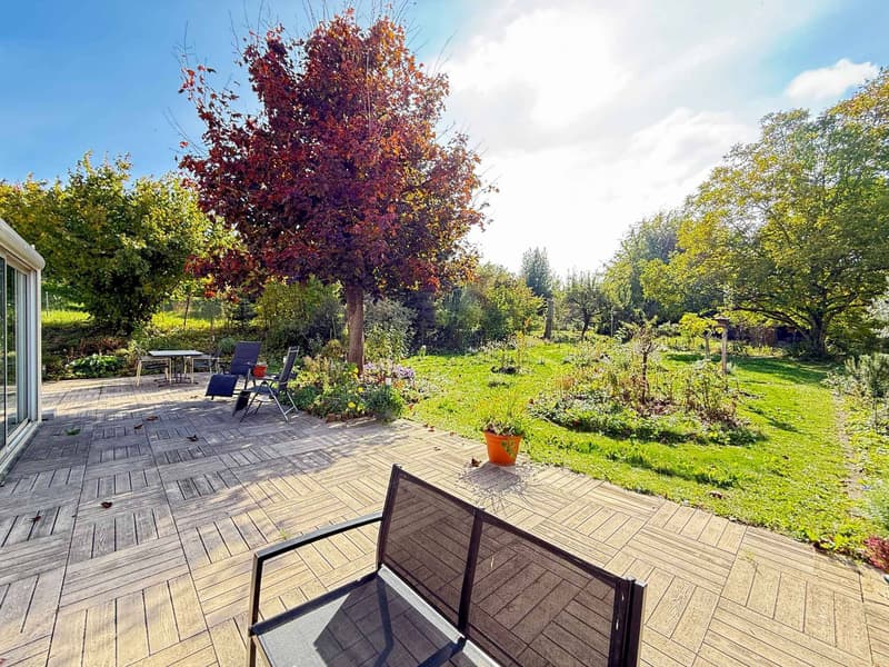 Eine außergewöhnliche Villa in Yverdon: Natur, Moderne und Serenität (2)