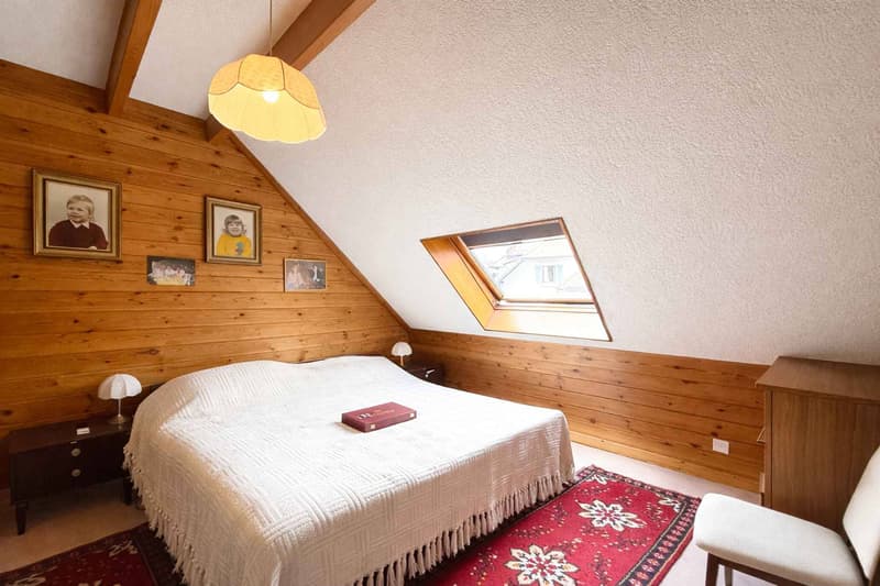 Semi-Detached Villa with Character and Garden in Mont-sur-Lausanne (7)