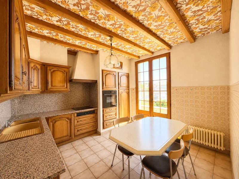 Character house with large garden, just two steps from Lake Neuchâtel (5)