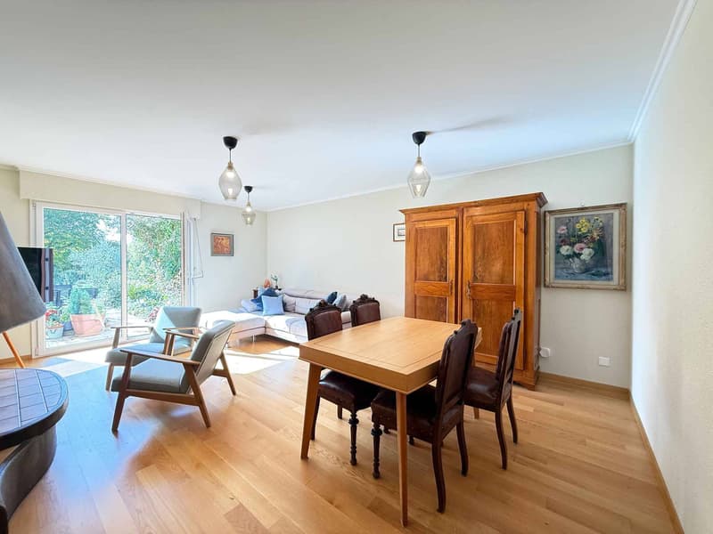 Villa familiale rénovée, studio indépendant et jardin de 1'260 m² (5)