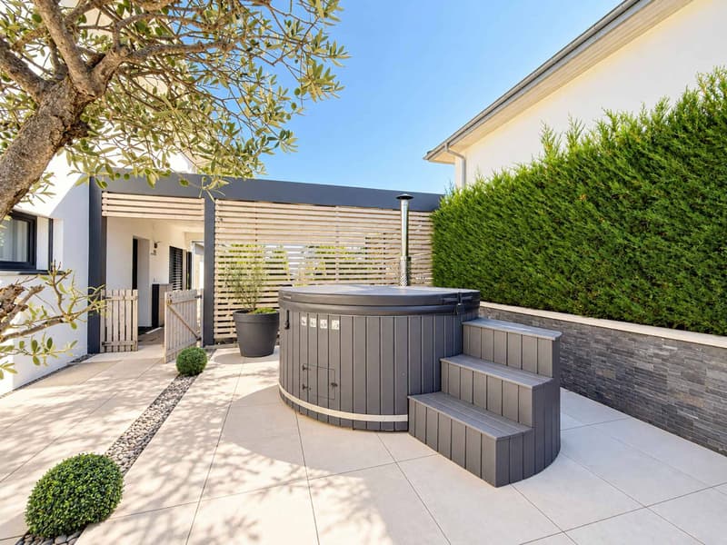 Cuarny  Villa familiale de 2019, jardin, pergola et cinéma au sous-sol (3)
