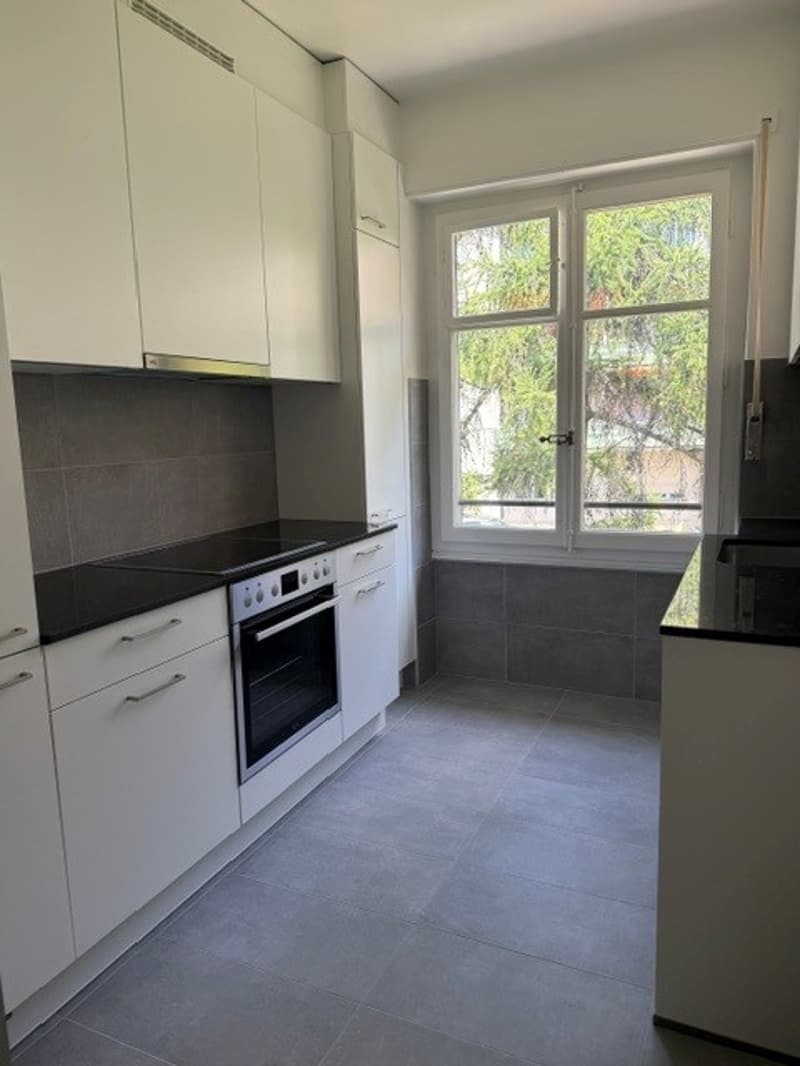 Bel appartement rénové de 3.5 pièces, 4è étage, env. 74 m2 (5)