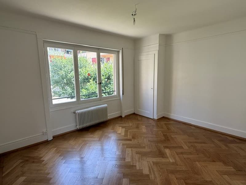 Bel appartement rénové de 3.5 pièces, 4è étage, env. 74 m2 (2)
