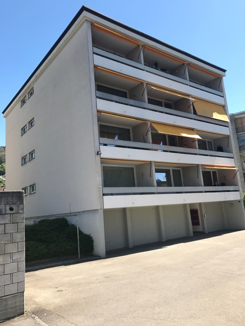 Helle 2-Zimmerwohnung mit grossem Balkon (1)