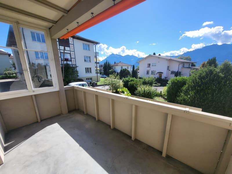Charmante 2-Zimmer-Wohnung mit Balkon und Bergblick in Hilterfingen (6)