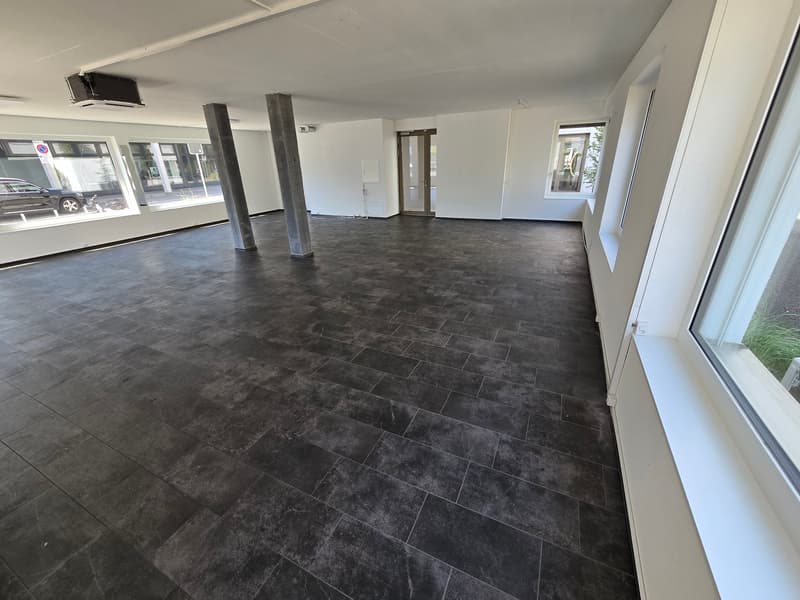 Modernes Ladenlokal an zentraler Lage Nähe Bahnhof und Zentrum (8)