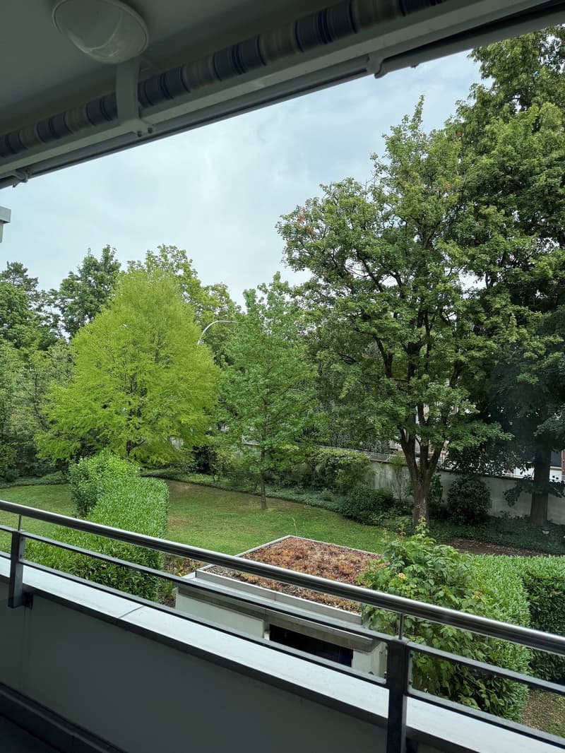 Helle 4.5-Zimmer-Wohnung mit Balkon Nähe Zentrum und Dorf (14)