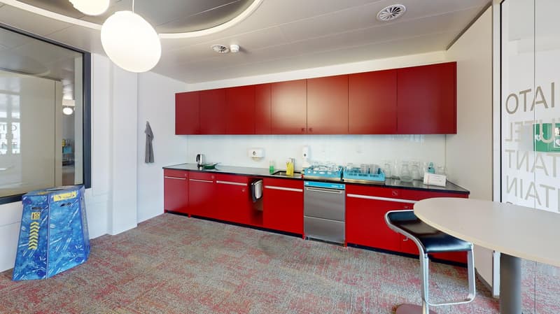 Attractive and central office space directly at Zofingen train station (11)