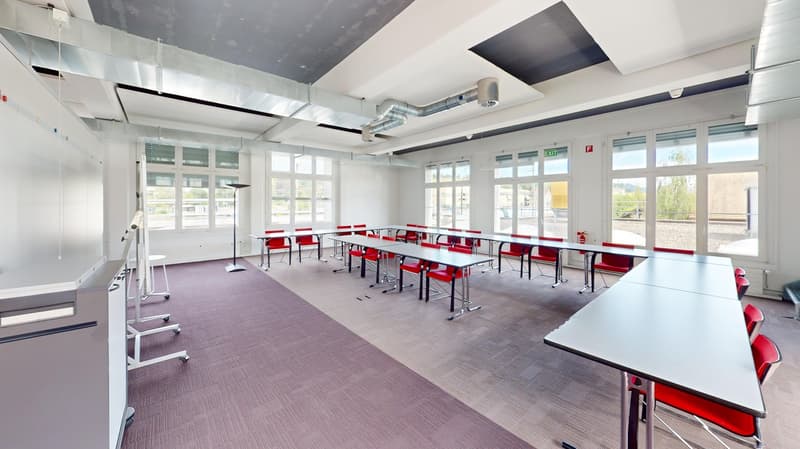 Attractive and central office space directly at Zofingen train station (5)