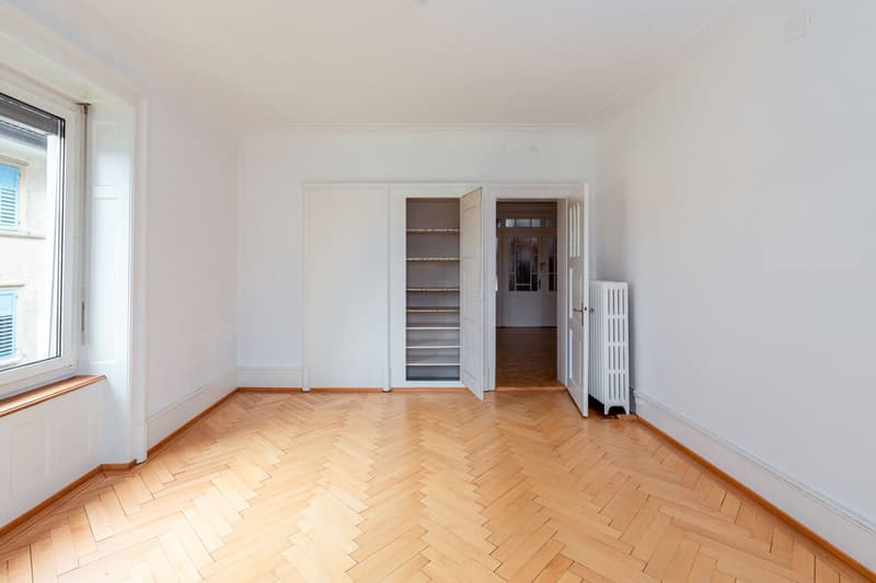 Appartement de 5,5 pièces lumineux dans un emplacement central (18)