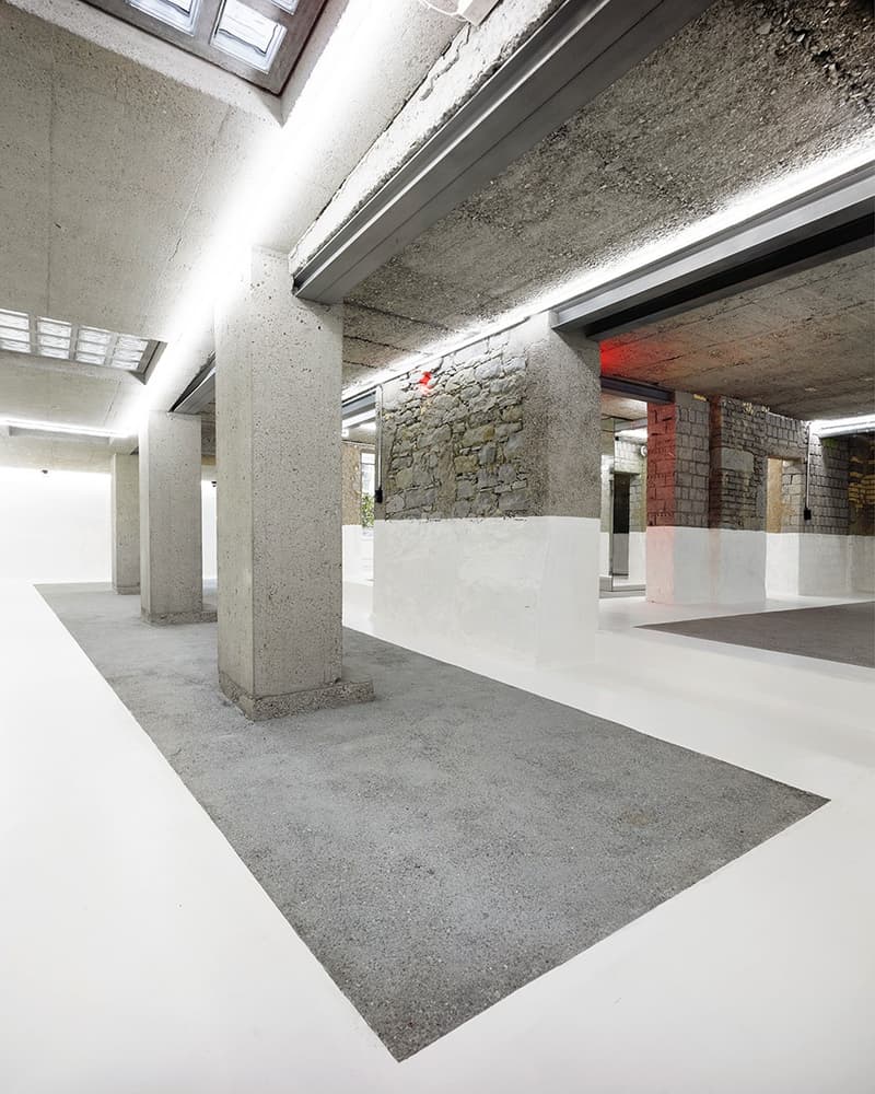 Espace commercial attractif avec stockage, bureau et espace d'exposition en plein centre (4)