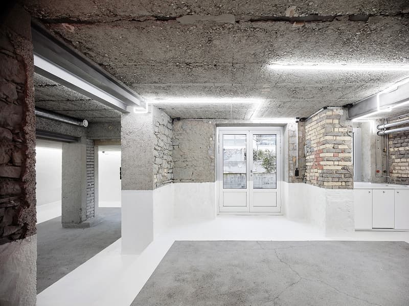 Espace commercial attractif avec stockage, bureau et espace d'exposition en plein centre (1)