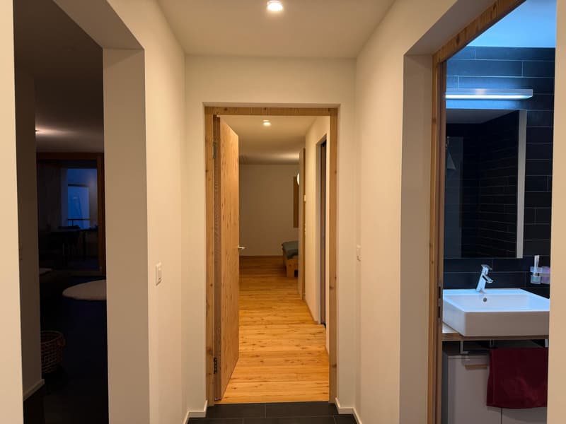 Masterbedroom mit integriertem Badzimmer