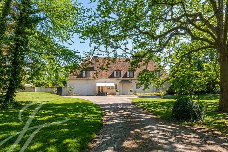 Belle propriété à rénover au cœur de la campagne (2)