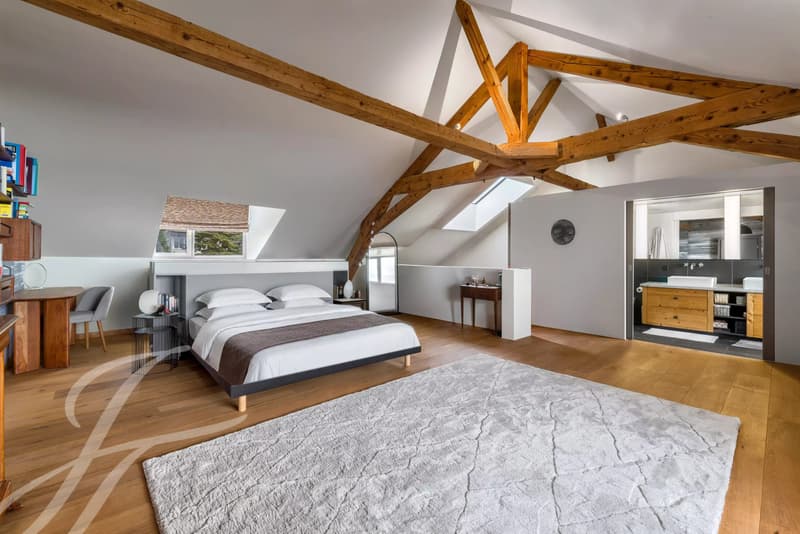 Beautiful village house with panoramic lake view (6)