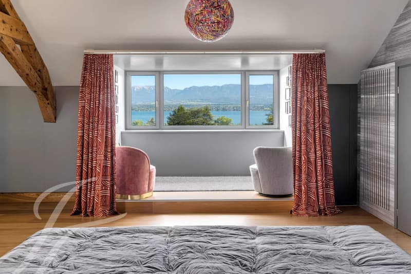 Beautiful village house with panoramic lake view (3)
