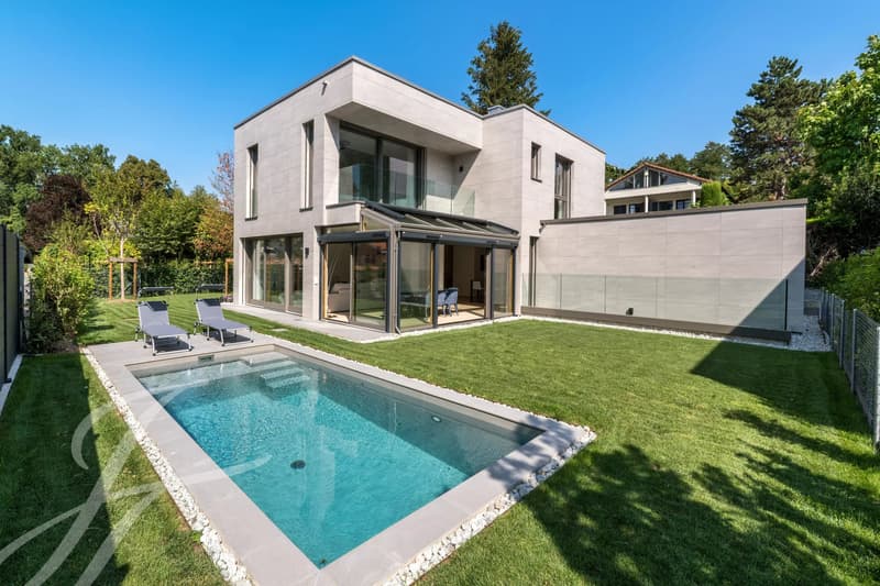 A contemporary detached signature in the heart of Geneva's Left Bank (1)