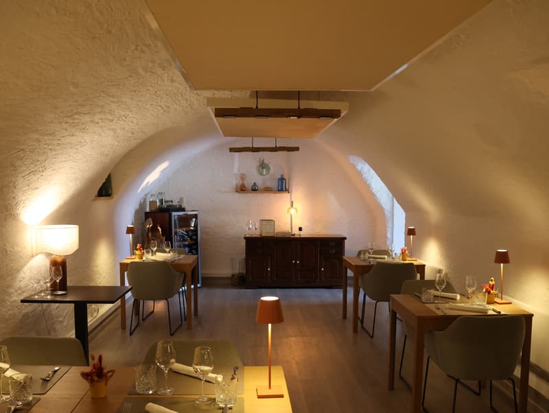 Les Evouettes - Route Cantonal 51 - Restaurant au rez-de-chaussée (2)