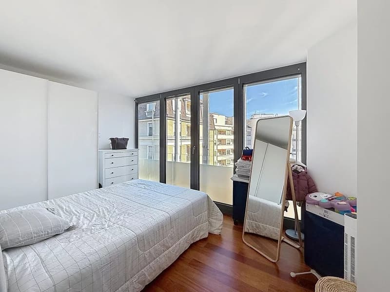 Très bel appartement lumineux à proximité immédiate du lac et du parc des Eaux-Vives (6)