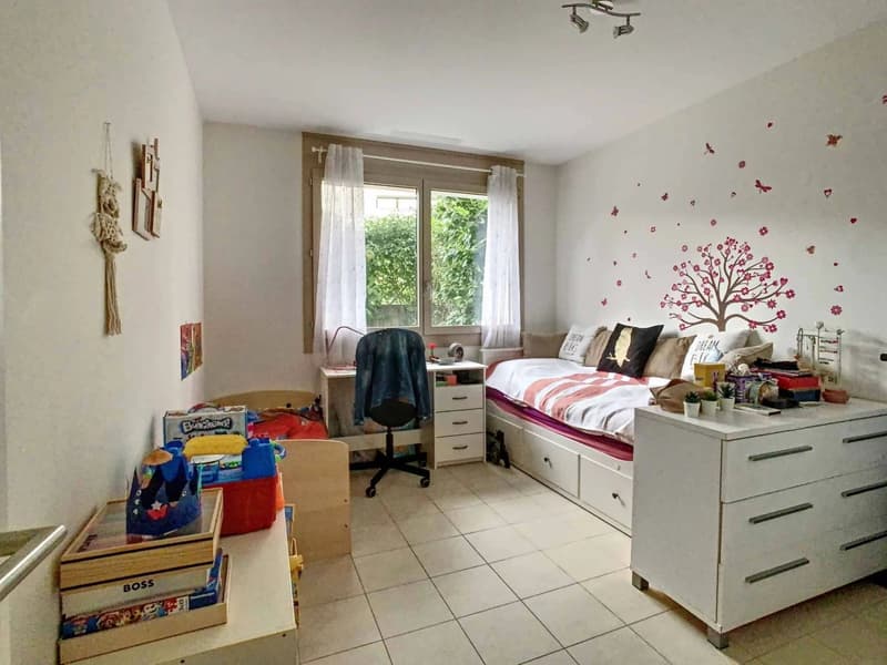 Appartement de 5 pièces avec terrasse et jardin dans le village de Satigny (7)