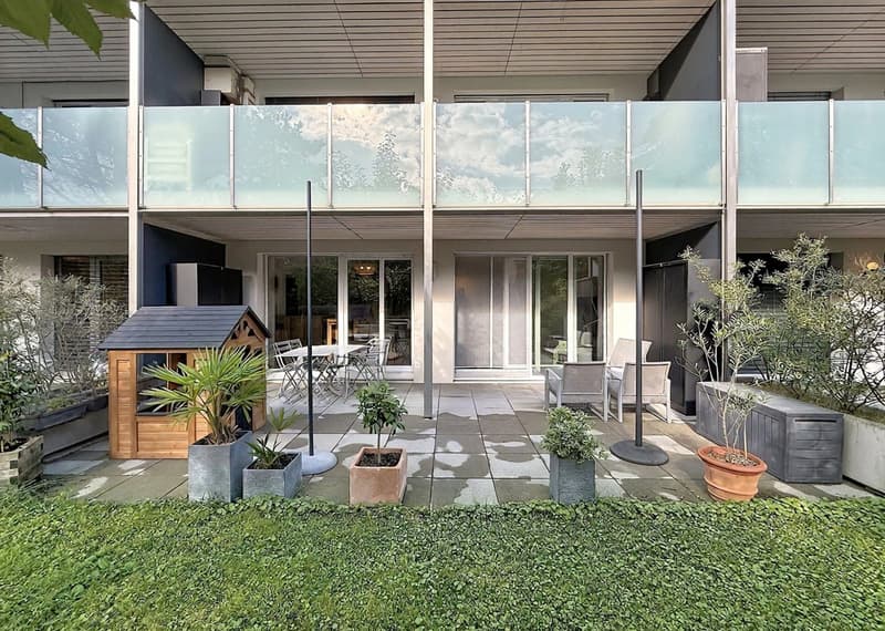 Très bel appartement moderne avec terrasse (1)