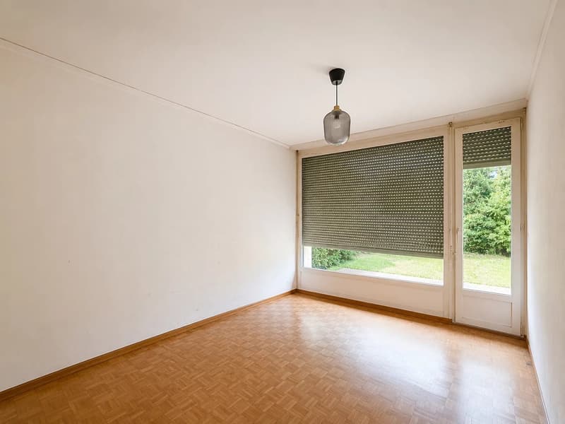 Beautiful Opportunity in Confignon? Semi-Detached Single-Story House to Renovate (5)