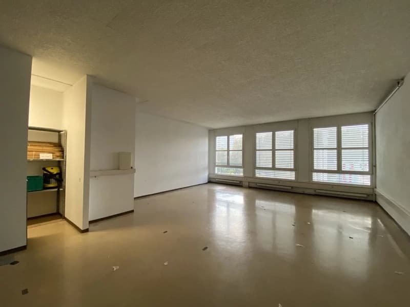 Bright studio in industrial area (3)
