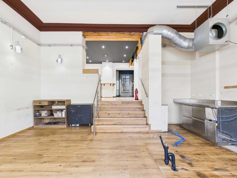 Arcata commerciale di 120 m², ideale per un ristorante (6)