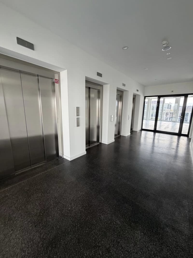 Offices - Esplanade de Pont-Rouge, 14th floor (3)