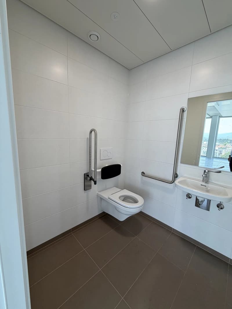 Offices - Esplanade de Pont-Rouge, 14th floor (5)