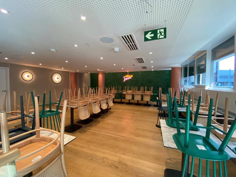 Equipped restaurant in the center of Geneva (8)