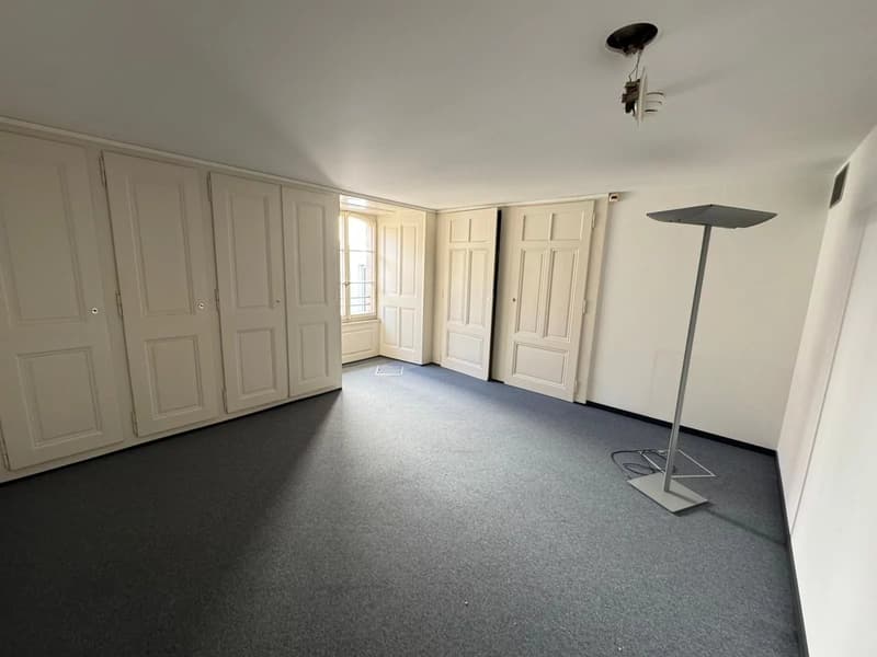 Office space on Rue du Rhône (6)