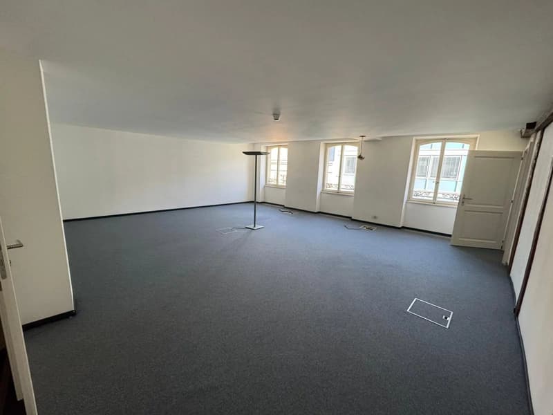 Office space on Rue du Rhône (5)