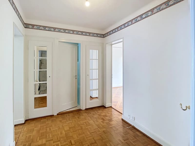Hyper centre - Charming 2.5-room apartment with an old charm (6)