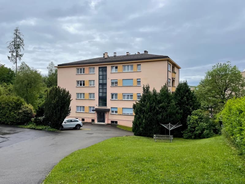 Apartment with 4 rooms of approx. 84 m2 with balcony of 4 m2 (2)